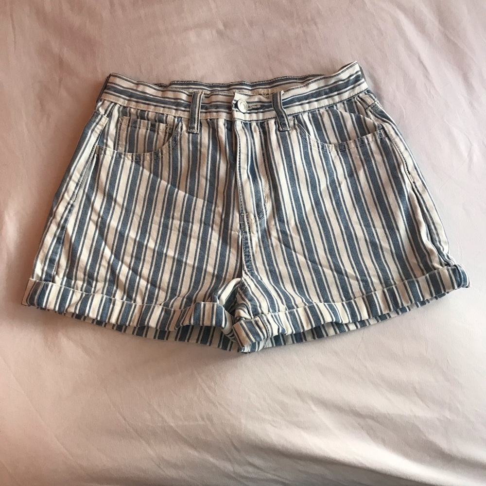 American Eagle Striped Mom Shorts